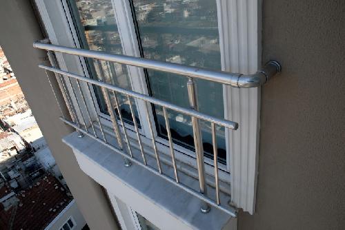 dikey ubuklu fransz balkon korkuluk